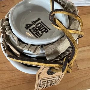 Ceramic measuring bowls